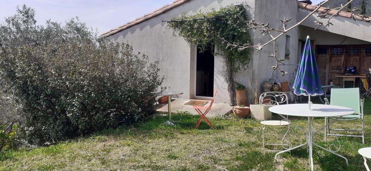 Maison De Campagne L'Etang Seillans Exterior photo